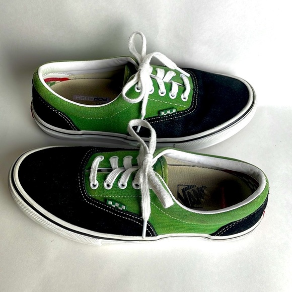 VANS•GREEN/BLACK•CLASSIC•MENS 8 / WOMENS 9.5 - Picture 3 of 7